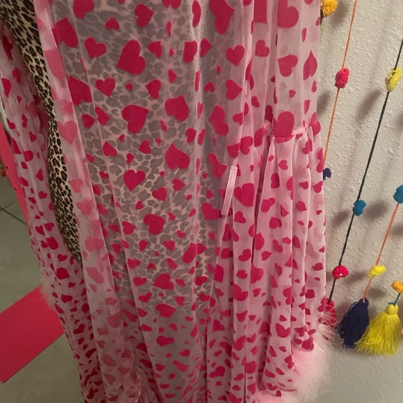 Rare Dolls Kill Sugar Thrillz Pink Heart Mesh Wrap Faux Fur Robe - Picture 4 of 10